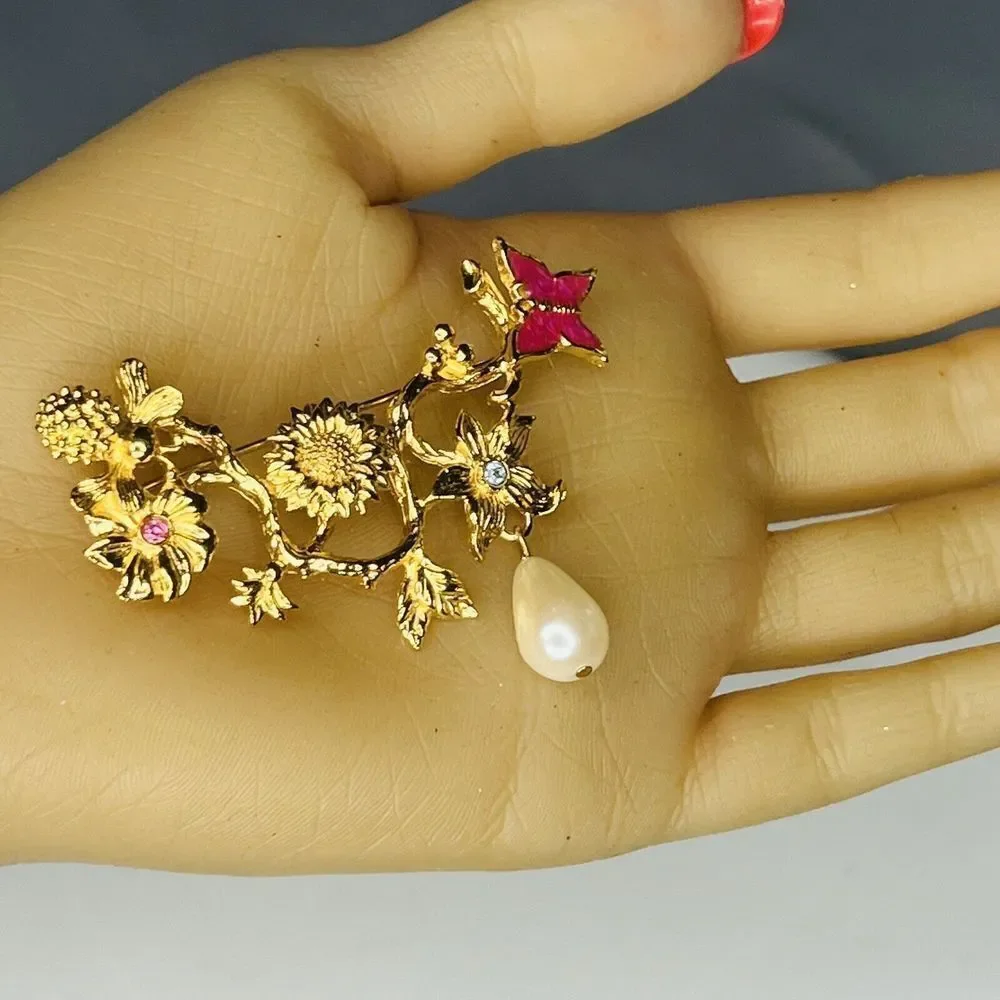Vintage Avon Brooch Enamel Butterfly Faux Pearl Dangle Gold Tone Bee Flowers - Picture 3 of 9